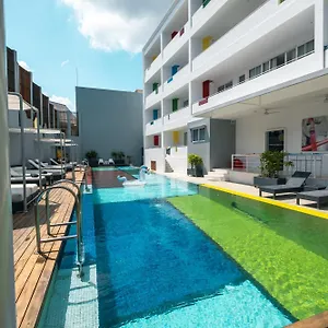 https://luna2-studiotel.hotelsseminyak.net